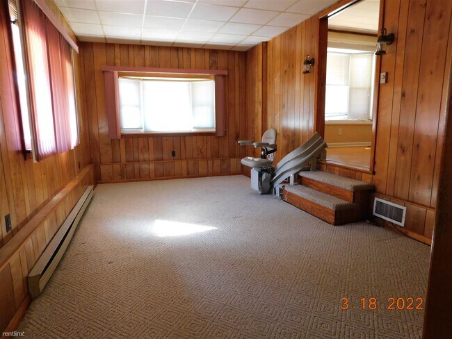 Building Photo - 3 br, 1.5 bath House - 1020 E Leicester Ave