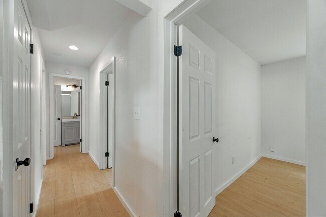 Building Photo - Remodeled 3 Bed/2 Bath Home with Bonus Upper Room Near Booming 9 Mile Rd Hub