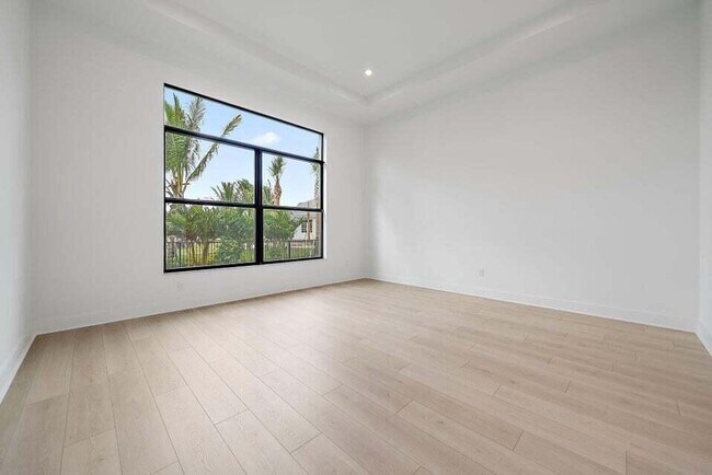 Building Photo - 13613 Le Christine Dr