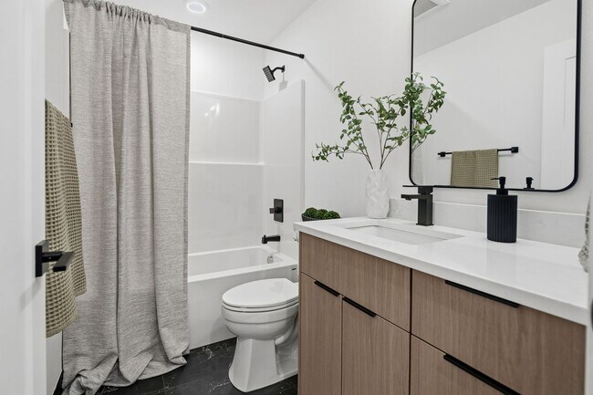 Building Photo - Modern Living in the Heart of Lake Oswego!! Stunning New 3BR 2.5BA