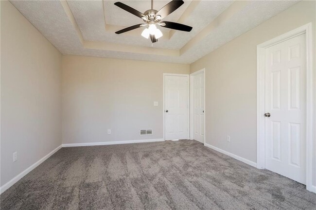 Building Photo - 535 Saddle Ridge Dr