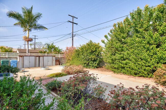 Building Photo - 3BR Home with Large Backyard Near SDSU