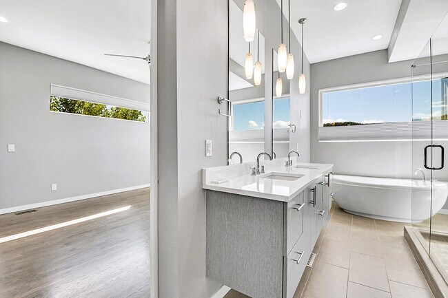 Building Photo - 28424 Tepees Way