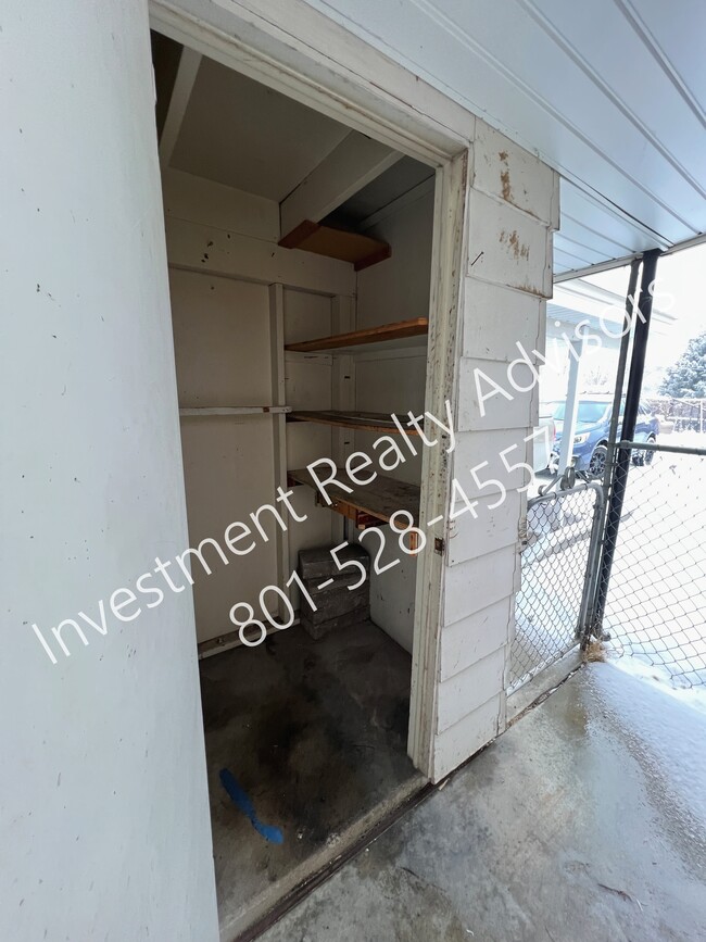 Building Photo - Two-Bedroom Apartment in South Salt Lake!