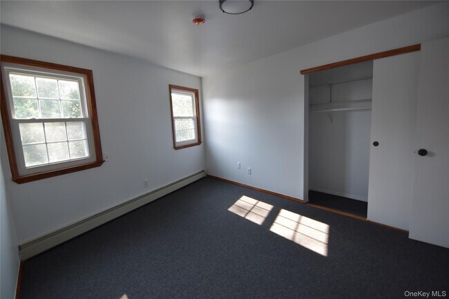 Building Photo - 24-28-28 95th St