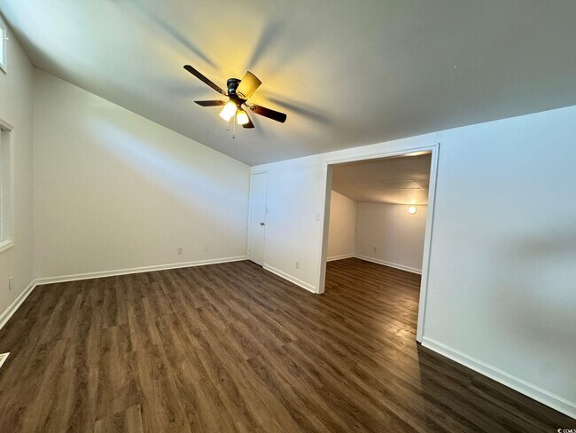 Building Photo - 91 Freedom Way