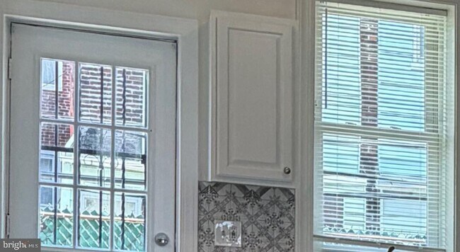 Building Photo - 2667 N Napa St