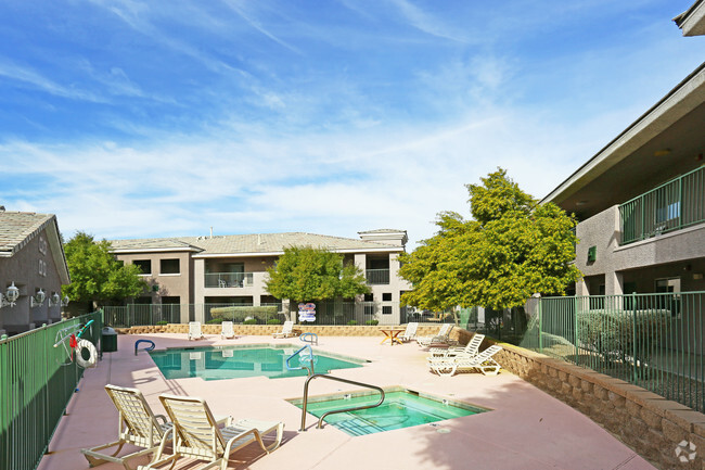 Pool - Sunrise Palms Senior Apartments