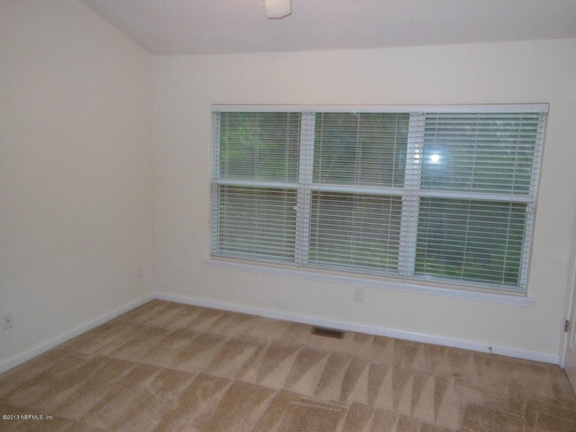 Building Photo - 3504 Summerlin Ln N