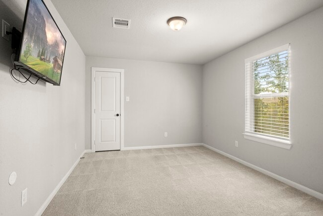 Building Photo - 104 Winged Elm Ct