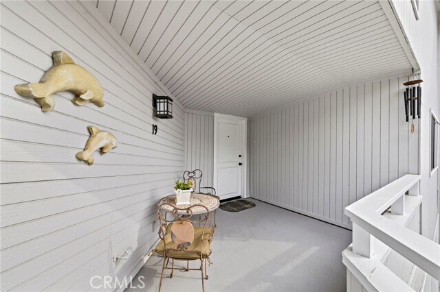 Building Photo - 19 Kamalii Ct