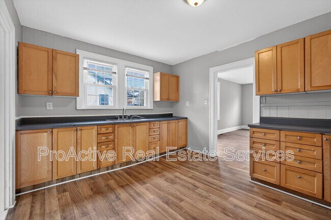 Building Photo - 108 Wright Ave