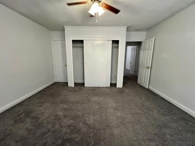 Building Photo - Stunning 3-Bedroom Townhome in Drexel Hill! Available NOW!