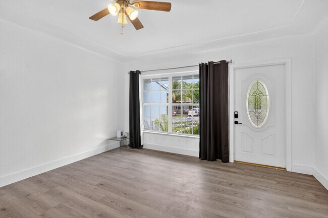 Building Photo - 40 NW 68th St