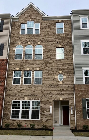 Primary Photo - 7977 Independence Dr