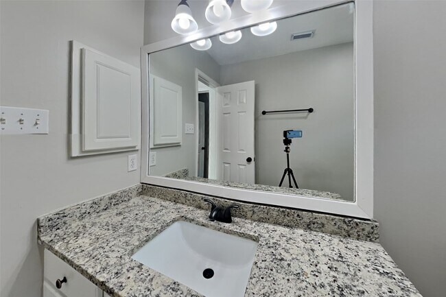 Building Photo - 21023 La Arbre Ln