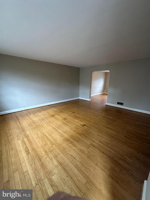 Primary Photo - 1530 Cottage Ln