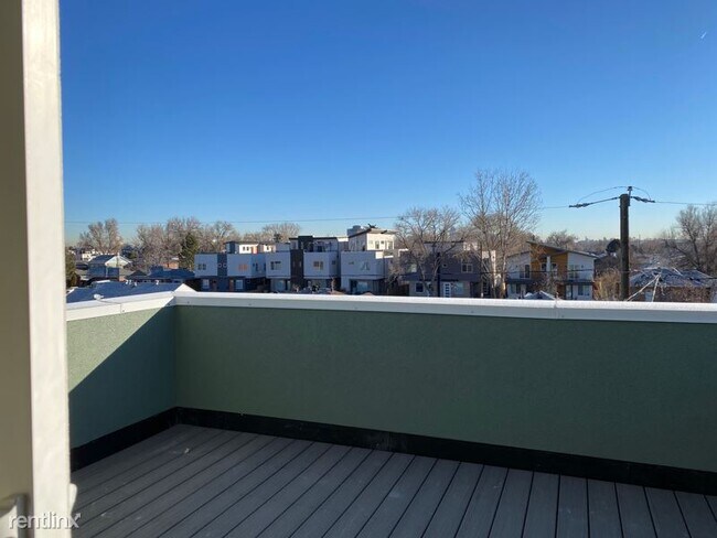 Building Photo - 2 br, 2.5 bath Townhome - 1348 Zenobia St