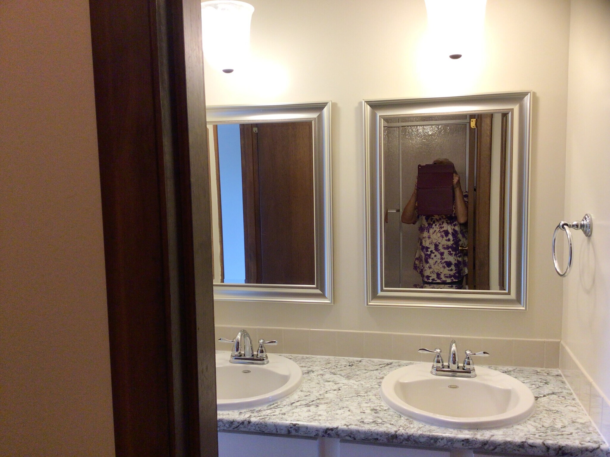 Upstairs Full Bath - 6300 Portage St NW
