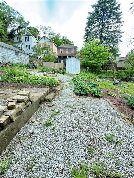 Building Photo - 1636 Dagmar Ave
