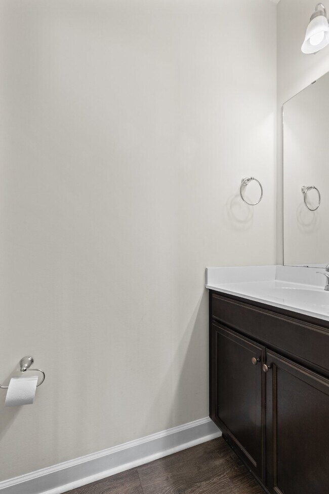 Building Photo - Evans Crossing