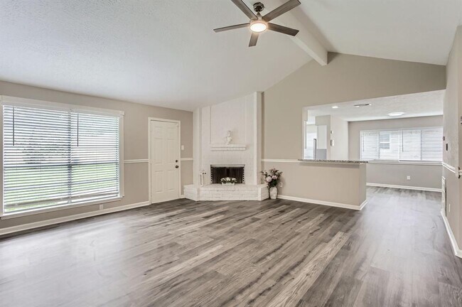 Building Photo - 7206 Sharpsburg Dr
