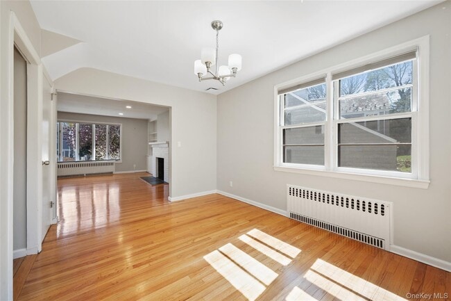 Building Photo - 6 Wildway