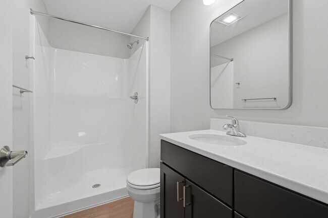 Building Photo - 142 Russ Dr SW