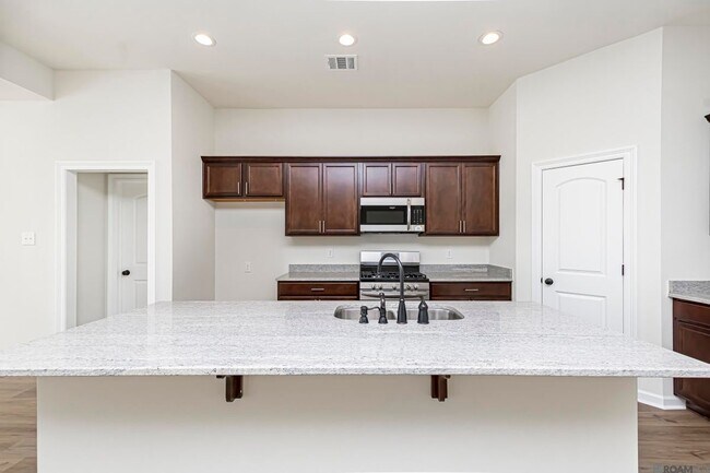 Building Photo - 41401 Cozy Wy