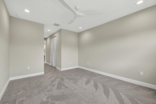 Building Photo - 12522 SW Emerald Estuary Ter