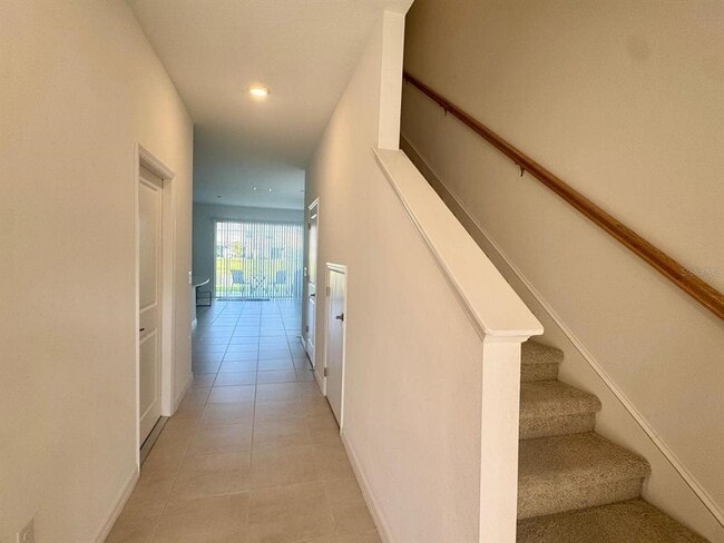 Building Photo - 5715 Archipelago St