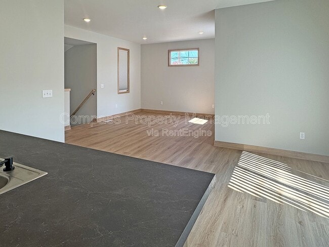 Building Photo - 17416 Hickory St