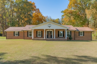 Building Photo - 1060 Kerner Rd