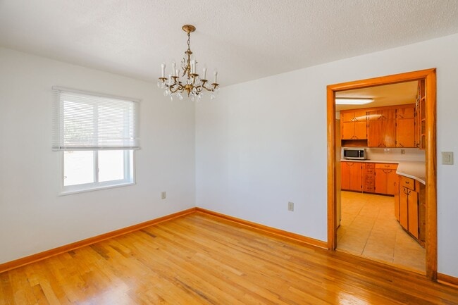 Building Photo - Roomy 3 Bedroom Home with Two Living Spaces