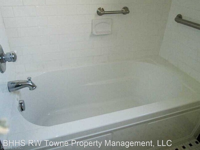 Building Photo - 1 br, 1 bath House - 1413 Colonial Avenue #C1
