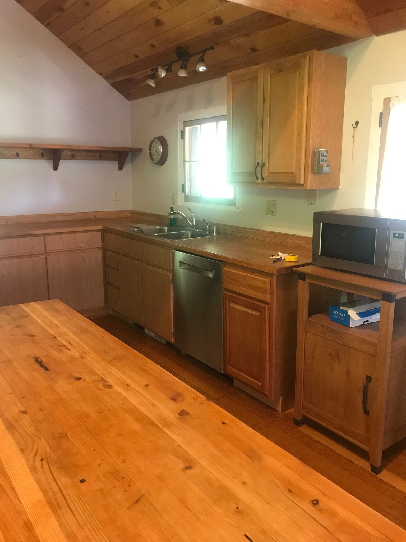 Dishwasher - 1506 Emerald Dr