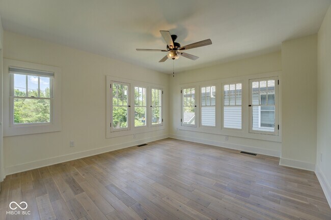 Building Photo - 2832 N Park Ave