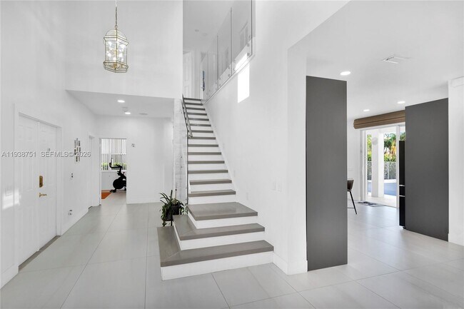 Building Photo - 1176 Cedar Falls Dr