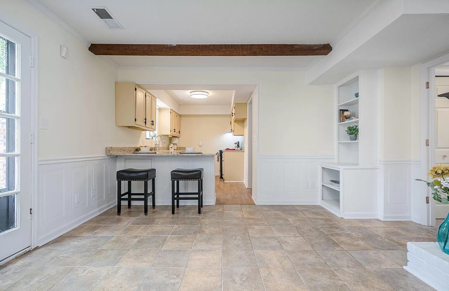 Building Photo - 2926 Arrowhead Dr