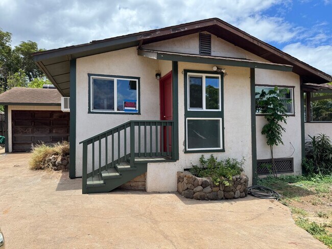 Primary Photo - 242 Kanani Rd