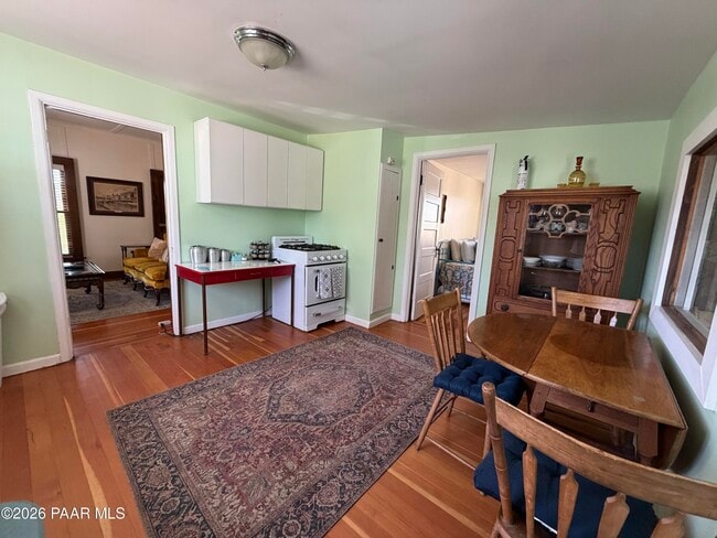 Building Photo - 411 S Cortez St