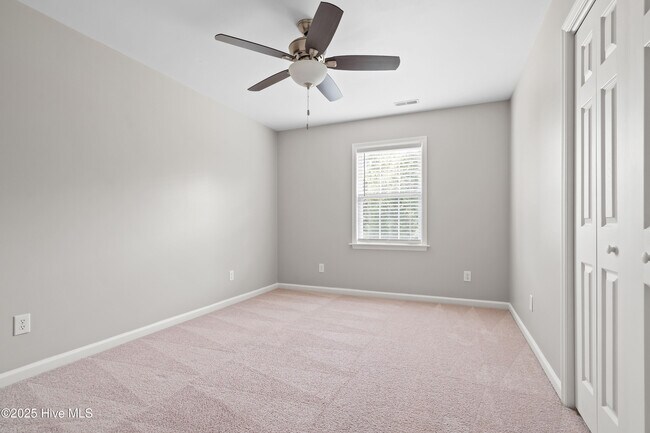 Building Photo - 111 Rockford Ct