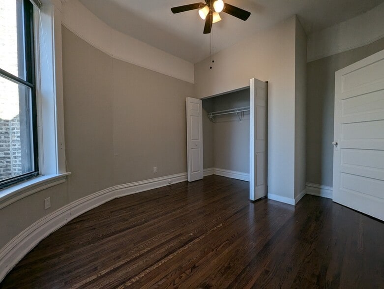 Building Photo - 3824 N Fremont