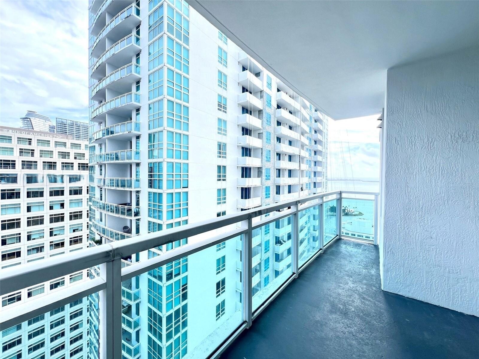 Building Photo - 951 Brickell Ave