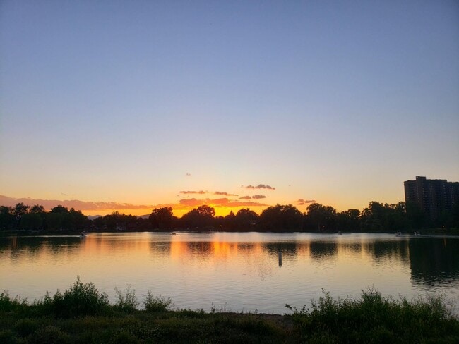 Building Photo - 460 S Marion St Pkwy