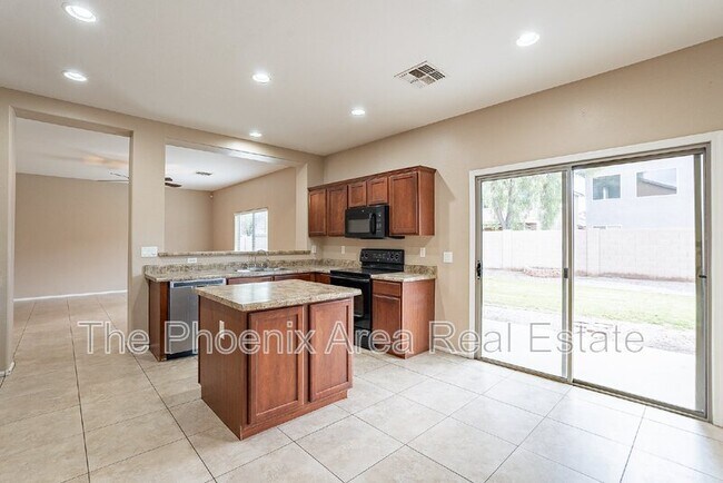 Building Photo - 44415 W Knauss Dr