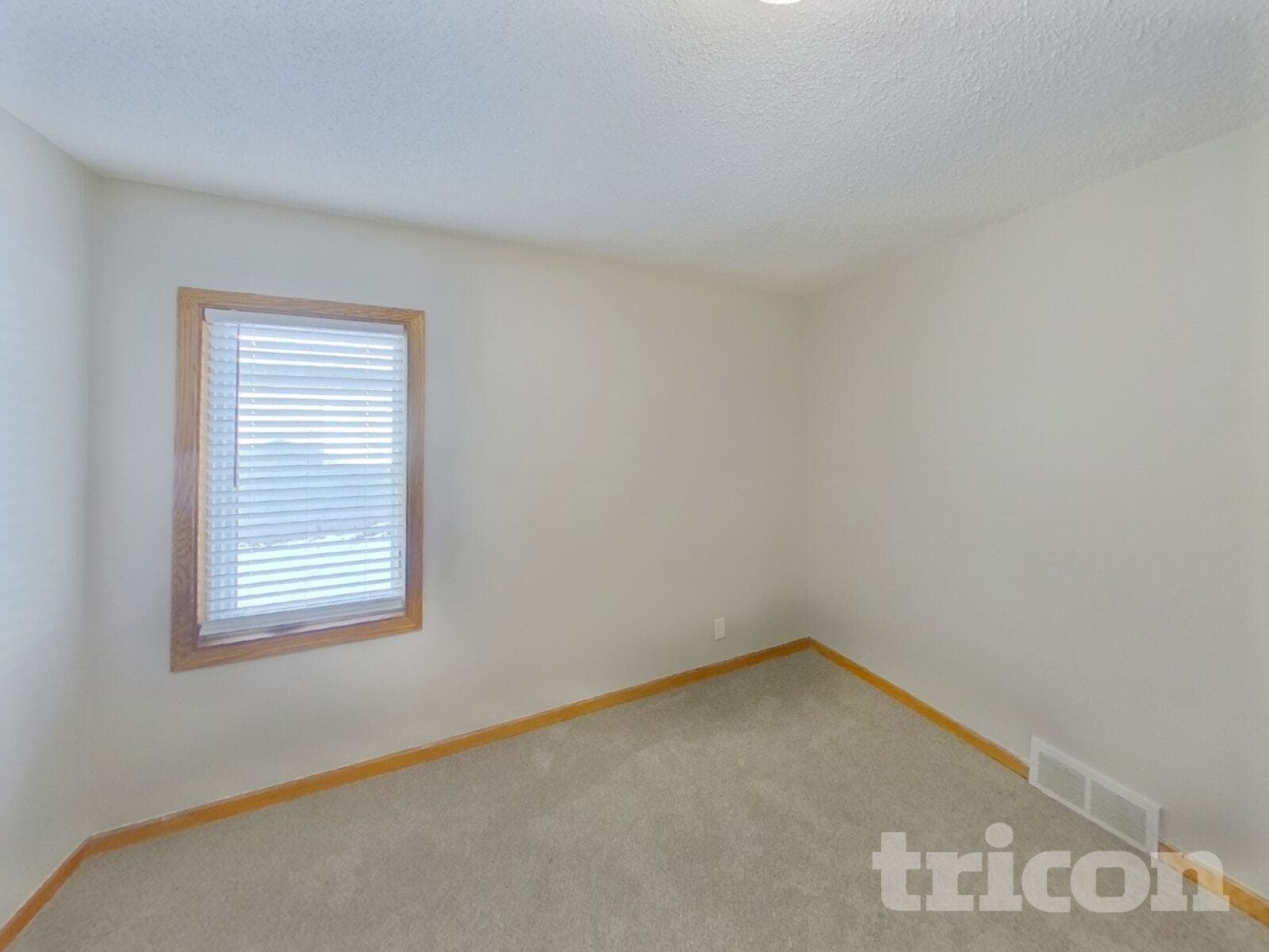 Building Photo - 2931 Woodbridge St