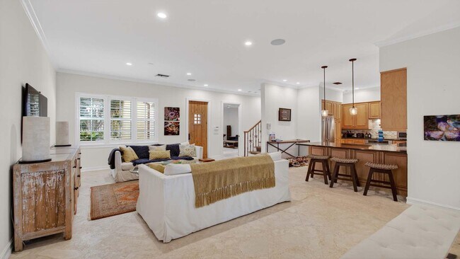 Building Photo - 1028 Coralina Ln