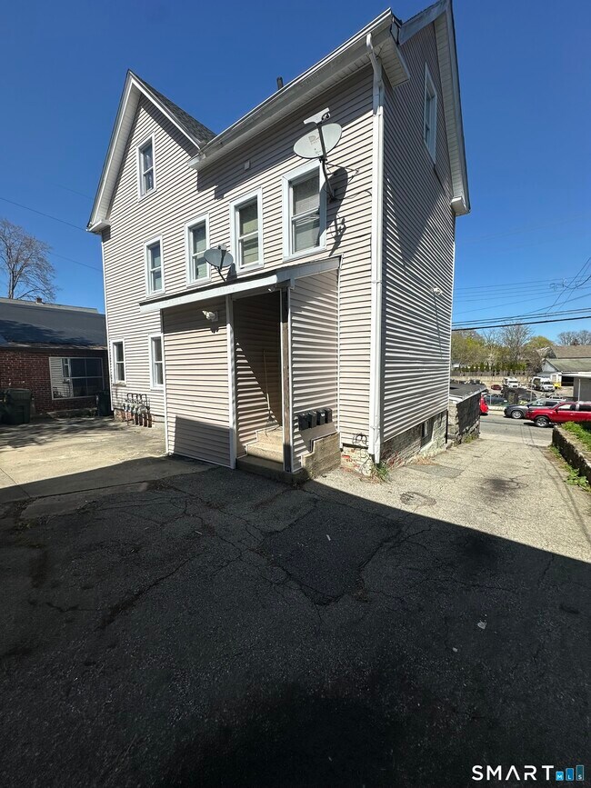 Building Photo - 42 Jefferson Ave