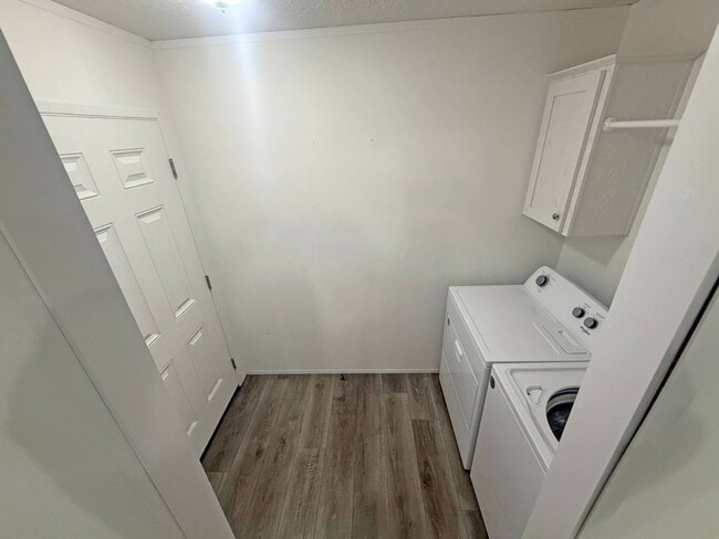 Building Photo - 2501 N Apperson Way